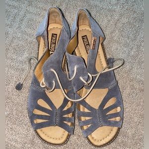 Pikolinos sandals
